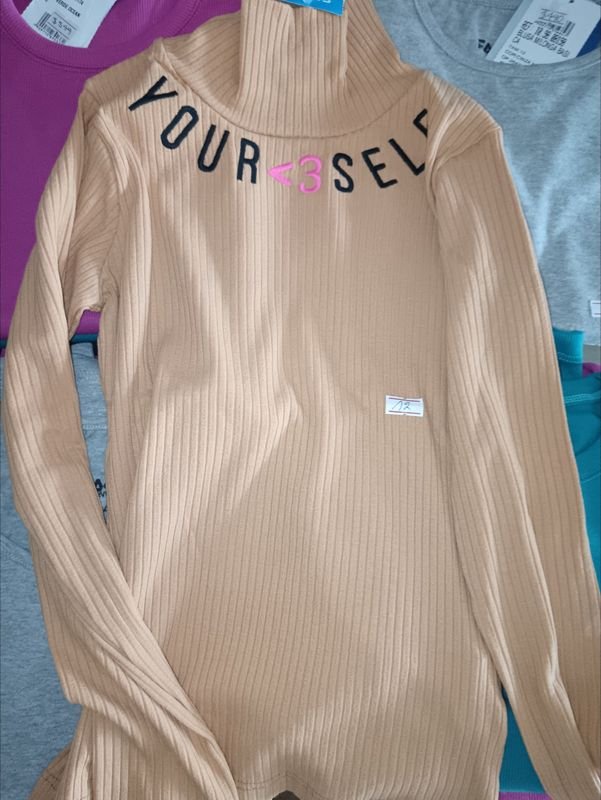 Item 897657 - Image 2