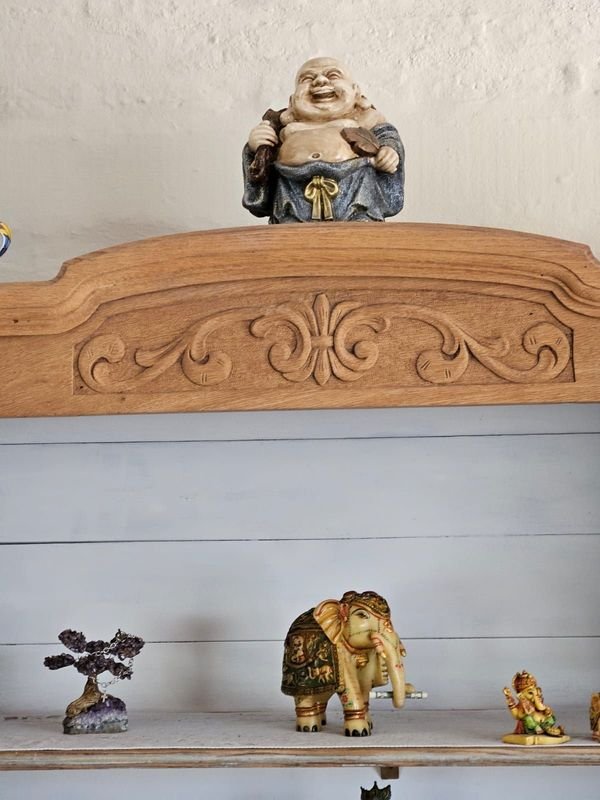 Biblioteca de Madera: Un mueble antiguo y decorativo - imagen 6