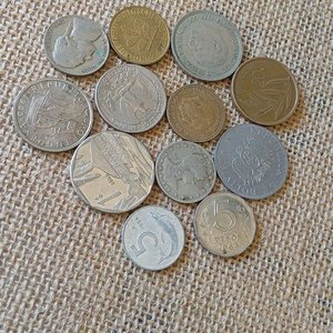 Lote anterior: Lote de 12 Monedas Internacionales Variadas