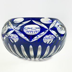Cenicero de Cristal Tallado Azul con Diseño Geométrico - imagen 4