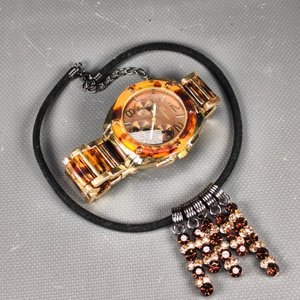 Reloj Tecno Dama Modelo 4608 y Collar con Gemas Sintéticas - imagen 7