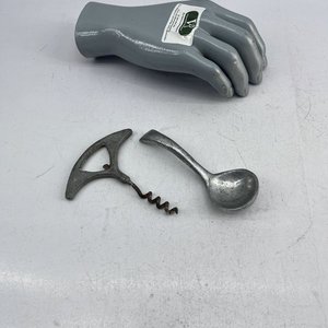 Lote siguiente: Cuchara de Aluminio y Sacacorchos Vintage