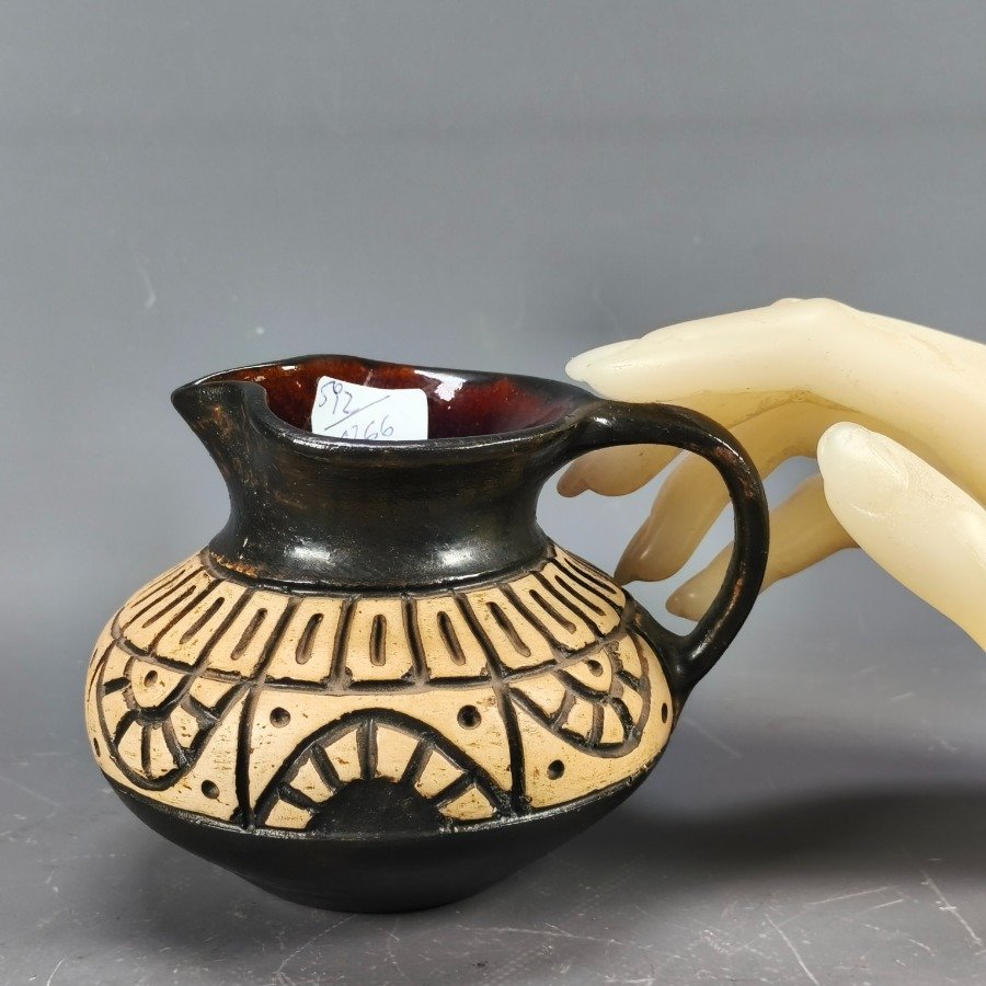 Item 18756 - Image 0
