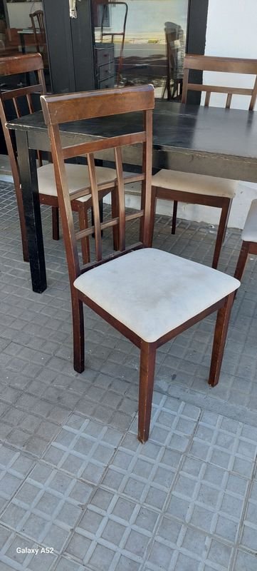 Juego de comedor moderno en buen estado - imagen 5