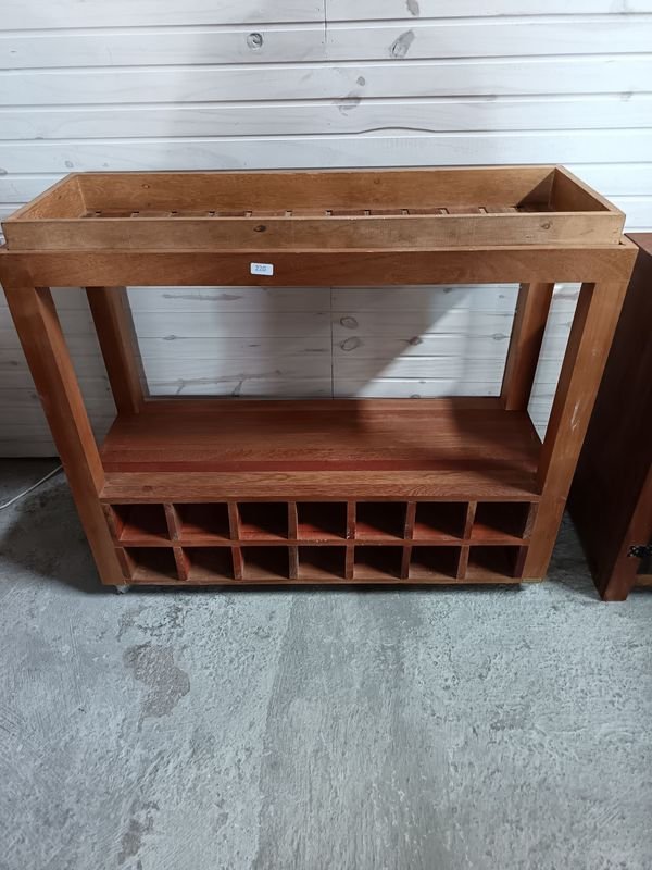 Mueble Bar de Madera Maciza Fundamento Nuevo