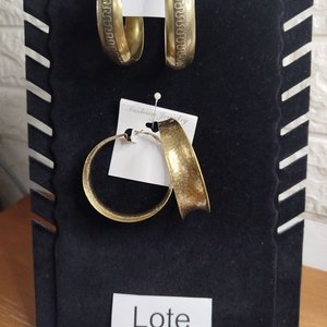 Lote siguiente: Caravanas Estilo Vintage Argolla con Acabado Envejecido