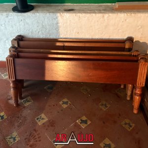 Lote de Camas de 1 y 2 Plazas para Restaurar - imagen 2