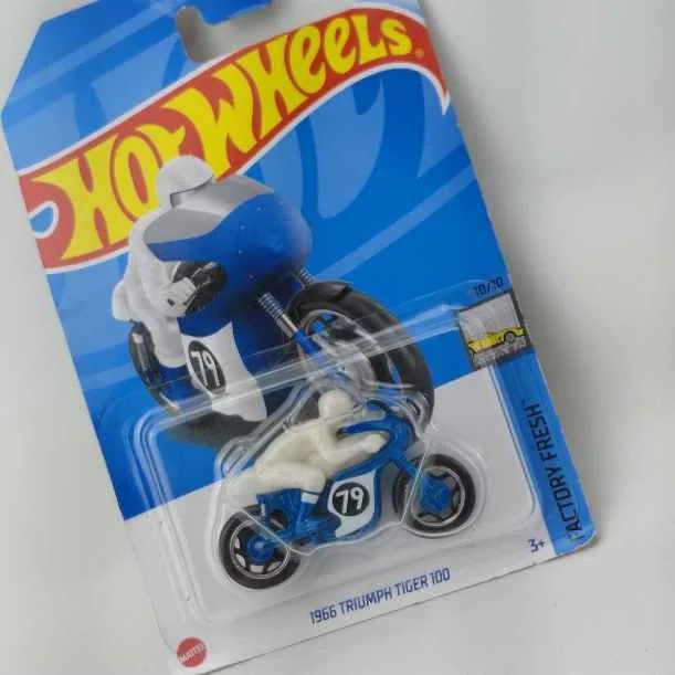 Lote anterior: Juguetes Hot Wheels Triumph Tiger T100