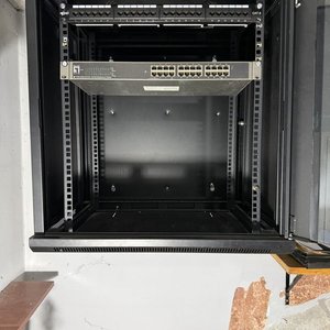 Gabinete de Red Destec con Patch Panel y Switch de 24 Puertos - imagen 5