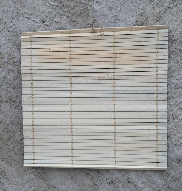 Lote siguiente: Persianas de madera en buen estado