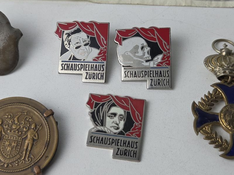 Gran lote de monedas, medallas y condecoraciones - imagen 6