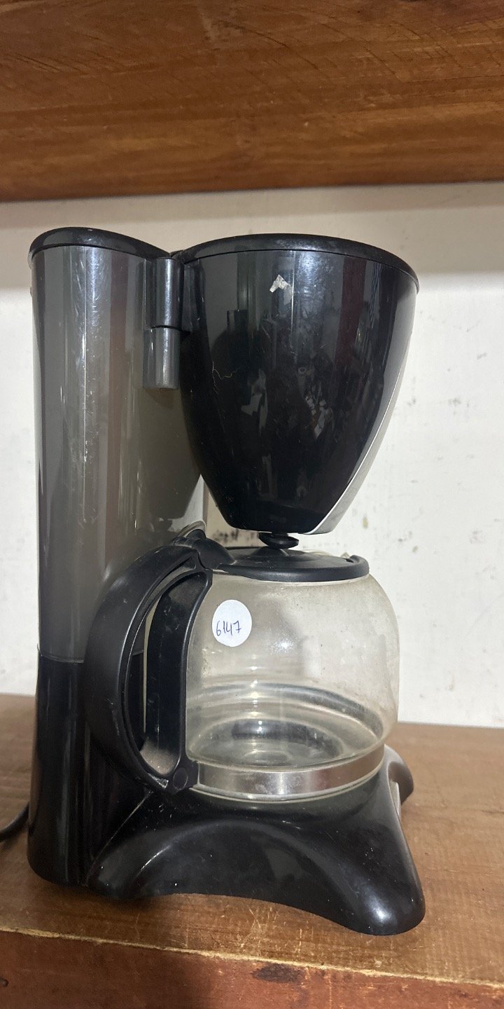 Cafetera Eléctrica Negra Funcional