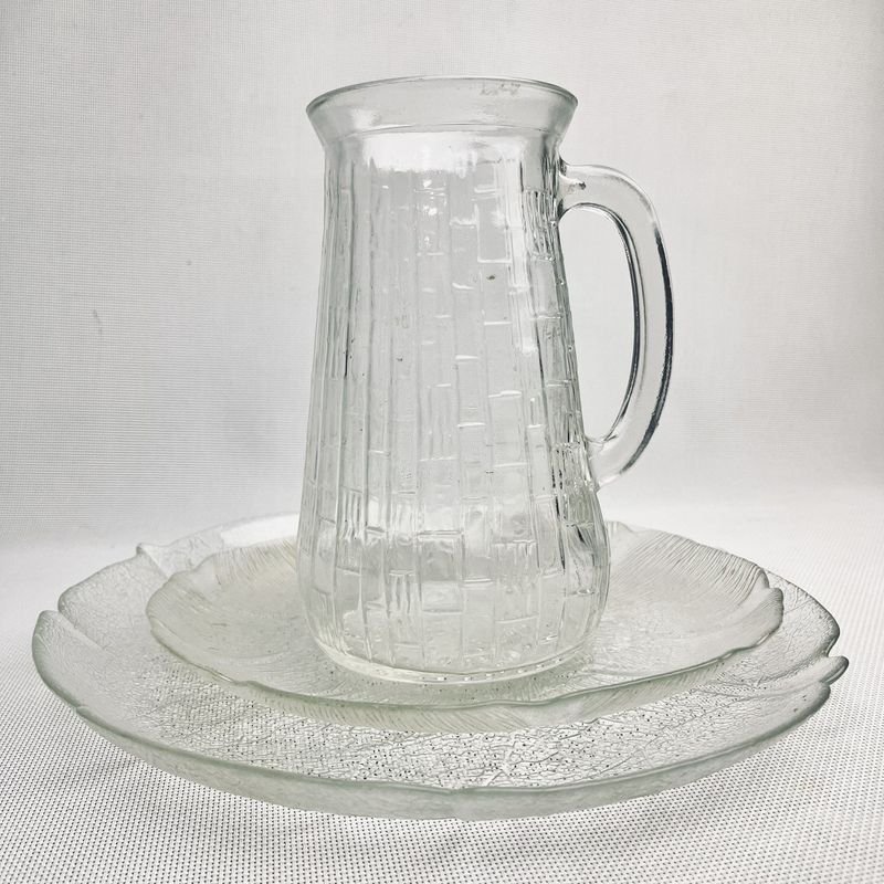 Jarra y fuentes de vidrio con diseño flor y hoja - imagen 1