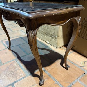 Mesa Ratona Antigua con Marqueterie y Vidrio Biselado - imagen 3