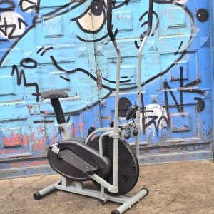 Elíptica de Gimnasio Gris y Negra - imagen 1