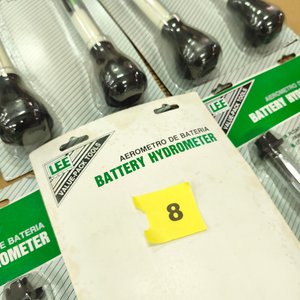 Lote de 12 Densímetros para Baterías Marca LEE - imagen 3