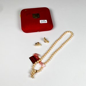 Conjunto de collar y caravanas de perlas Majorica con broche de plata y baño de oro - imagen 2