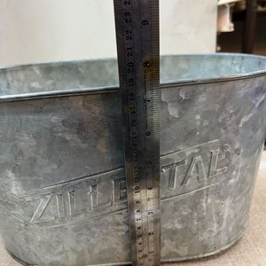Conjunto Cervecero Beck's: Balde Galvanizado y Tirador de Cerveza - imagen 2