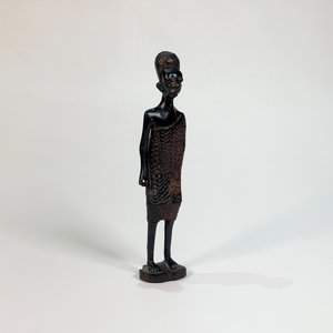 Lote siguiente: Talla Africana en Madera: Dama con Vestido Tradicional