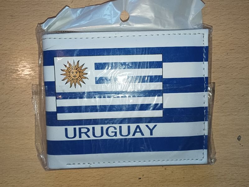 Lote anterior: Billetera con la Bandera de Uruguay