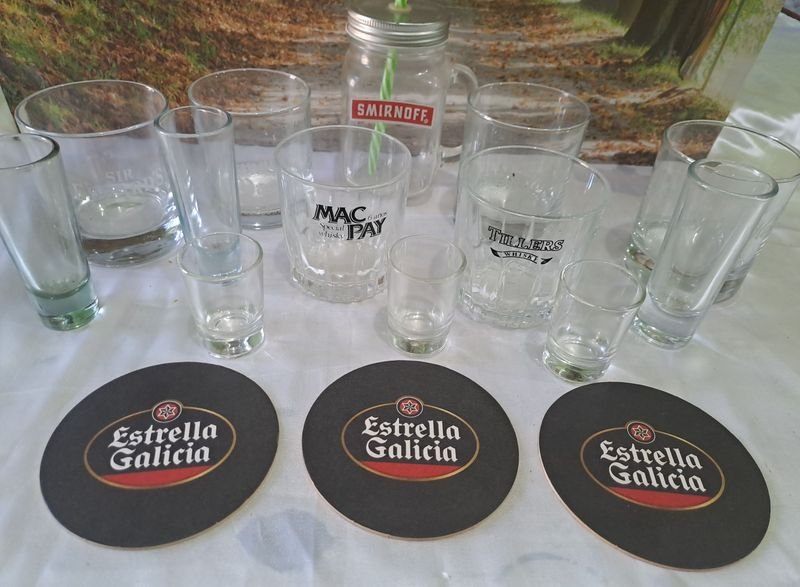 Colección de vidrio con vasos de whisky y publicidad - imagen 2