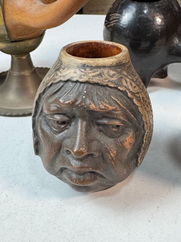 Colección de vasijas y objetos artesanales - imagen 3