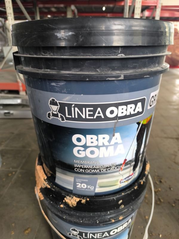 Dos Baldes de Membrana Líquida Impermeabilizante Obra Goma