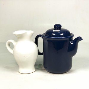 Lote anterior: Tetera Azul y Lechera Blanca de Porcelana