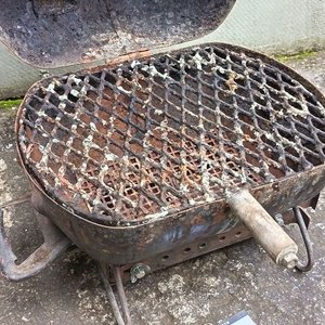 Parrilla Ahumadora Tipo Barril con Tapa y Rejilla - imagen 4