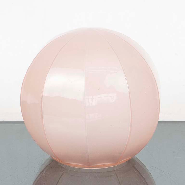 Lote siguiente: Globo de vidrio color rosa - Medidas: 18x18cm