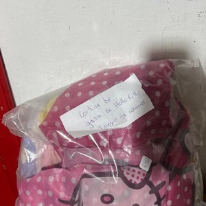 Lote siguiente: Cortina y Juego de Sábanas Infantil Hello Kitty Rosa