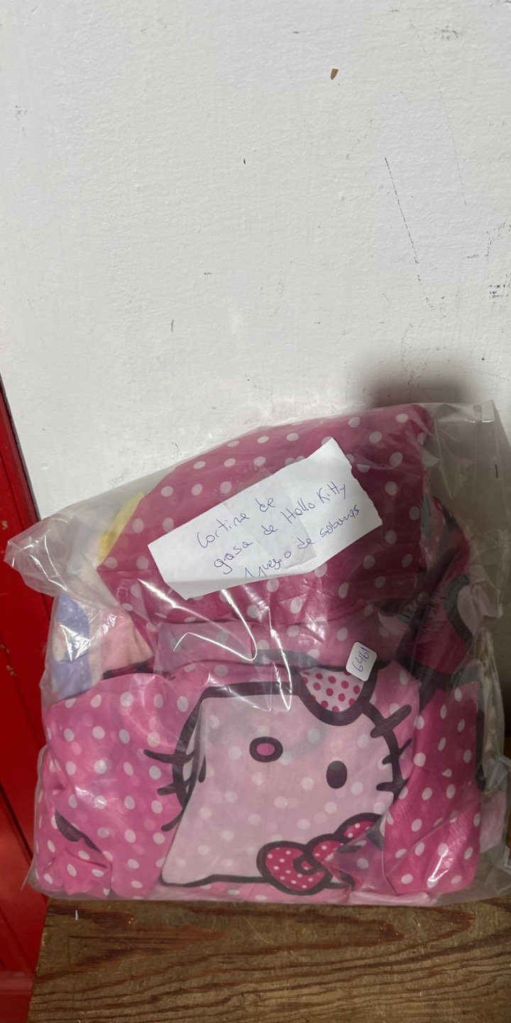 Cortina y Juego de Sábanas Infantil Hello Kitty Rosa
