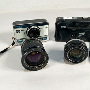 Lote de 5 piezas: Cámara fotográfica antigua y objetivos - imagen 3