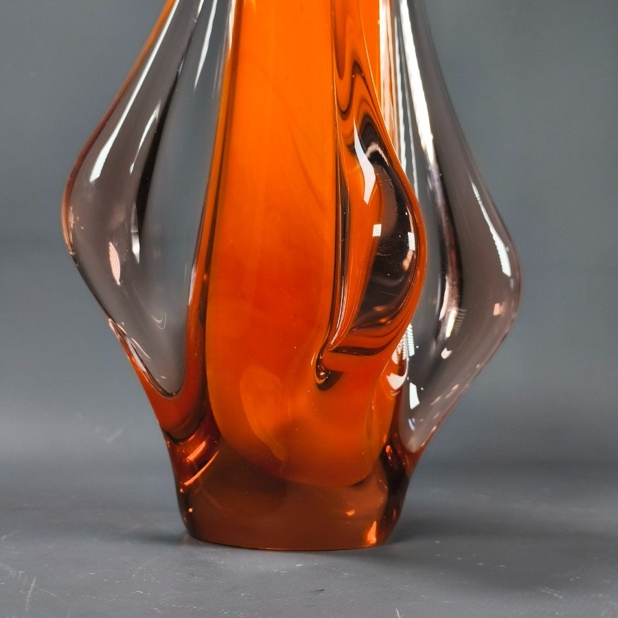 Vaso de cristal de Murano en tonos anaranjados con interior blanco - imagen 4