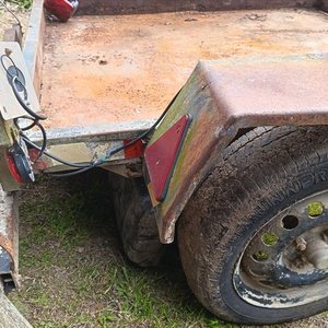 Trailer utilitario de un solo eje - Con Detalle de Uso - Sin Documentación - imagen 7