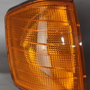 Lote siguiente: Luz Intermitente Delantera Derecha Ámbar Hella para Mercedes-Benz W201