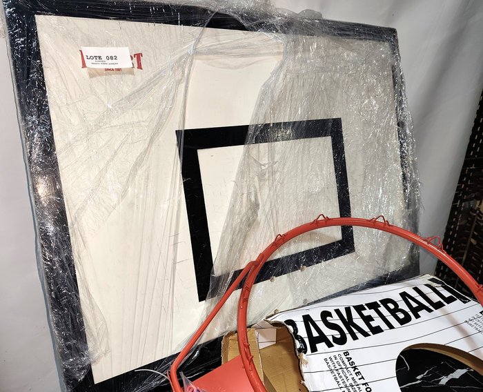 Tablero de Básquet Profesional en Madera con Aro y Red