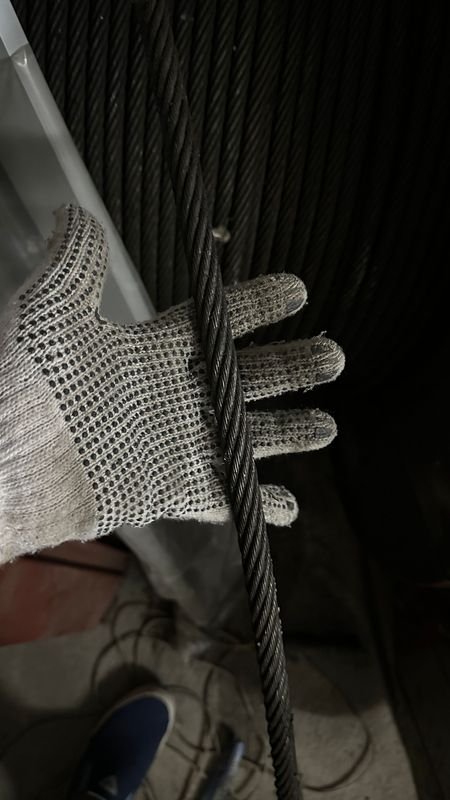 Gran carrete de linga y cables - imagen 3