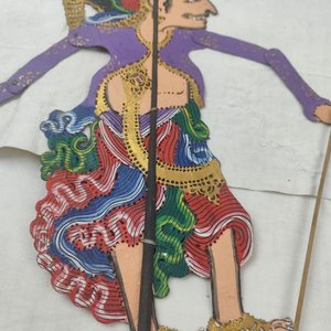 Marioneta Wayang Kulit Tradicional Indonesia - imagen 2