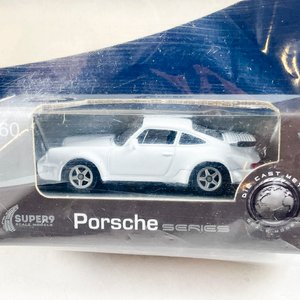 Dos Autos a Escala 1/60: Ferrari F50 y Porsche - imagen 3