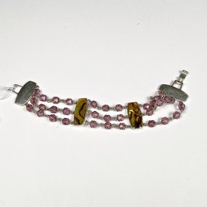 Lote anterior: Pulsera de Cristal Morado con Detalle de Nácar y Metal