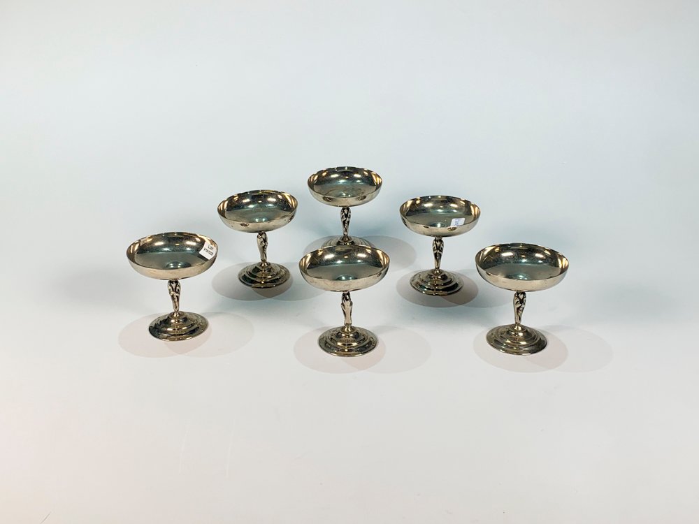 Seis Copas de Metal para Helado con Pie de Dama Vintage