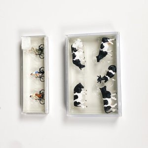 Dos Sets de Maquetas: Vacas y Ciclistas en Bicicleta - imagen 1