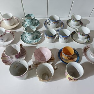 Juego de Tazas y Platillos de Café de Porcelana - Varias Procedencias - imagen 2