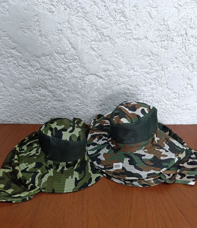 Lote siguiente: Gorros de camuflaje para protección en nuca - NUEVO