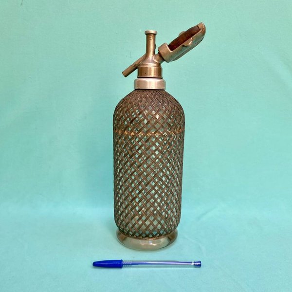 Antiguo sifón con malla sellado inglés Sparklets Ltd. Makers, London. Sano. Completo con una válvula de gas sin uso. Altura: 33 cm - imagen 1