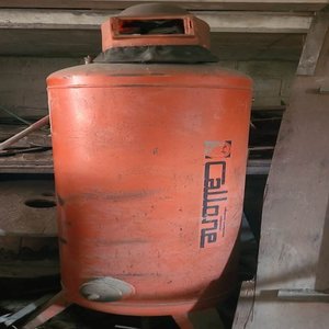Lote anterior: Añadadora de Arena con Casco de Protección