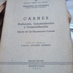 Lote siguiente: Libro Ministerio de Hacienda: Carnes - Producción, Industrialización y Comercialización - Montevideo 1955