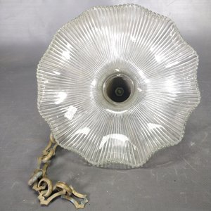 Plafón de Techo con Vidrio Estriado y Cadena de Bronce - imagen 5