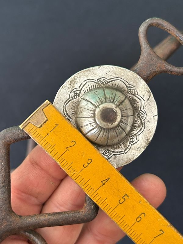 Antiguo freno de vehículo con patas y copas de plata - imagen 5